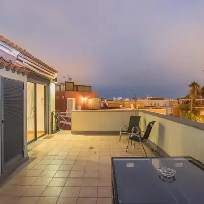 2BR Penthouse with Terrace and City views