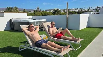 Clientes alojados en MAR BIANCO - Gay Men Only