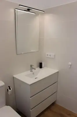 Un baño de La Casona de Galdós