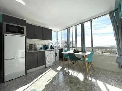 Una cocina o zona de cocina en Traumhafte Wohnung mit Panoramablick und Pool by CASAS COCODRILO