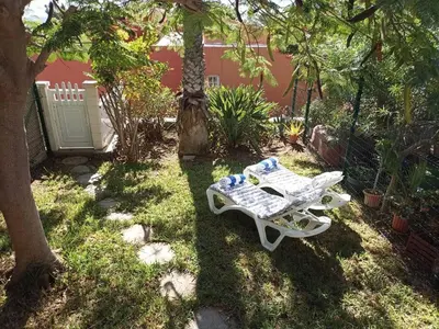 Jardín al aire libre en Sunset Faro Vibbecanarias Sonnenland