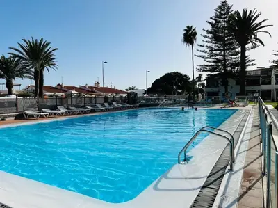 Piscina en o cerca de Los Balandros 116