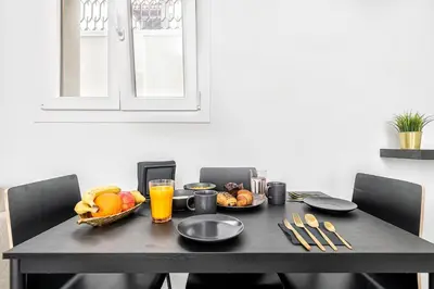 Comida en o cerca de este apartamento