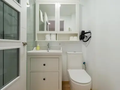 Un baño de Suites Garden DALI 14