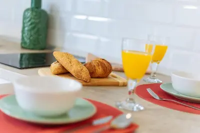 Comida en o cerca de este apartamento