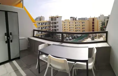 Un balcón o terraza de Top Studio in Las Arenas, 4 OG, seitlicher Meerblick, im Herzen von Playa del Ingles, Gran Canaria