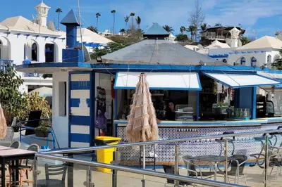 Un restaurante o sitio para comer en Dúplex Maspalomas
