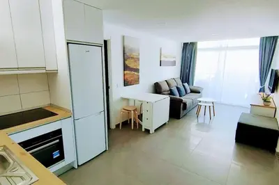 Una cocina o zona de cocina en mirador del 6th by CASAS COCODRILO
