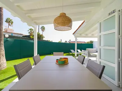 Plano de Aquarium Bungalow private jacuzzi, 3 bedrooms, AC and Bikes