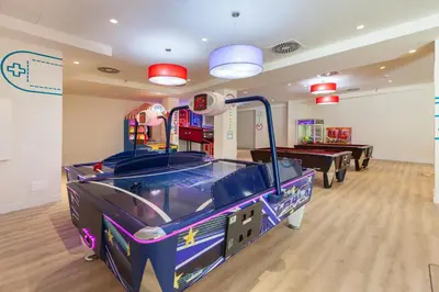 Sala de juegos en Abora Buenaventura by Lopesan Hotels