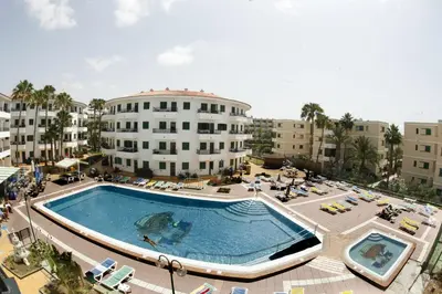 Piscina en o cerca de Las Faluas