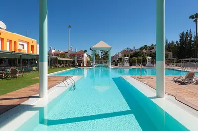 Piscina en o cerca de Bungalows Cordial Green Golf