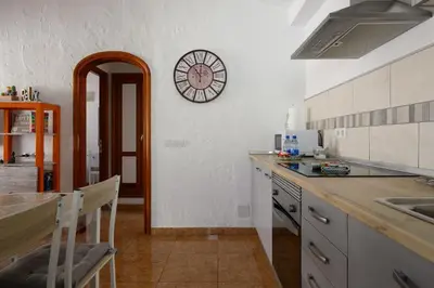Una cocina o zona de cocina en Private Chill-out Terrace Bungalow - Pool