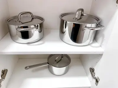Una cocina o zona de cocina en Pool View Holiday Home