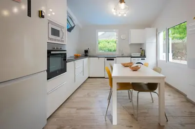 Una cocina o zona de cocina en Villa Los Naranjos