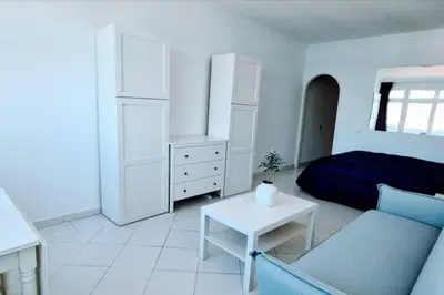 Cama o camas de una habitación en VV El Camarote de Playa Chica ¨by henrypole home¨