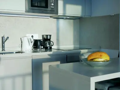 Una cocina o zona de cocina en Moon Dunes Apartment - by Yumbo Center - Playa del Ingles