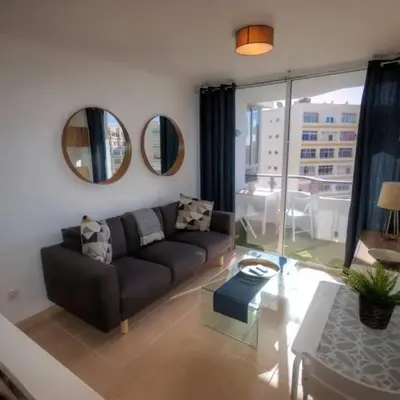 CÉNTRICO APARTAMENTO 737 by CASAS COCODRILO