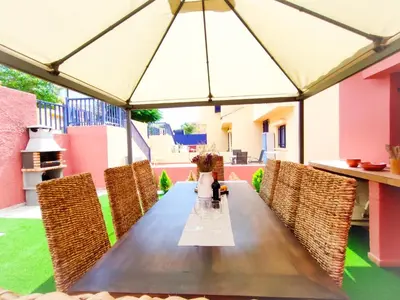 Zona de estar de Lemon Terraced House