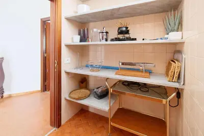 Una cocina o zona de cocina en La Ideal Mansion by VillaGranCanaria