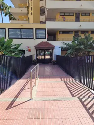 Edificio en el que se encuentra el apartamento