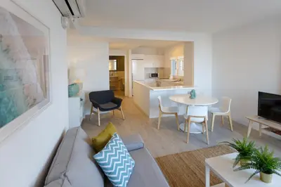 Una cocina o zona de cocina en Apartamento frente a la playa de Las Canteras S2