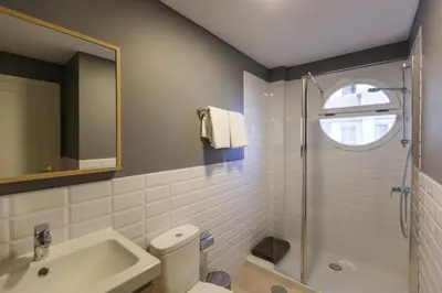 Un baño de Apartamento frente a la playa de Las Canteras S2