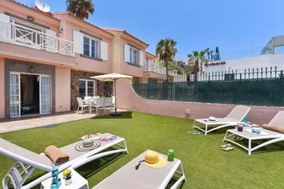Piscina en o cerca de Chalet Santa Ana 24 by VillaGranCanaria
