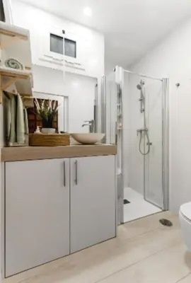 Un baño de Lindamar Canteras Beach House