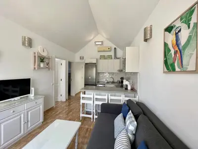Una cocina o zona de cocina en Beach Cottage