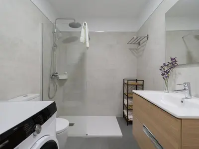 Un baño de Lovely Beach Accommodation