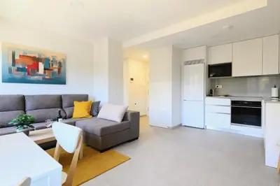Una cocina o zona de cocina en Brand New 2BR with Auto Check-In